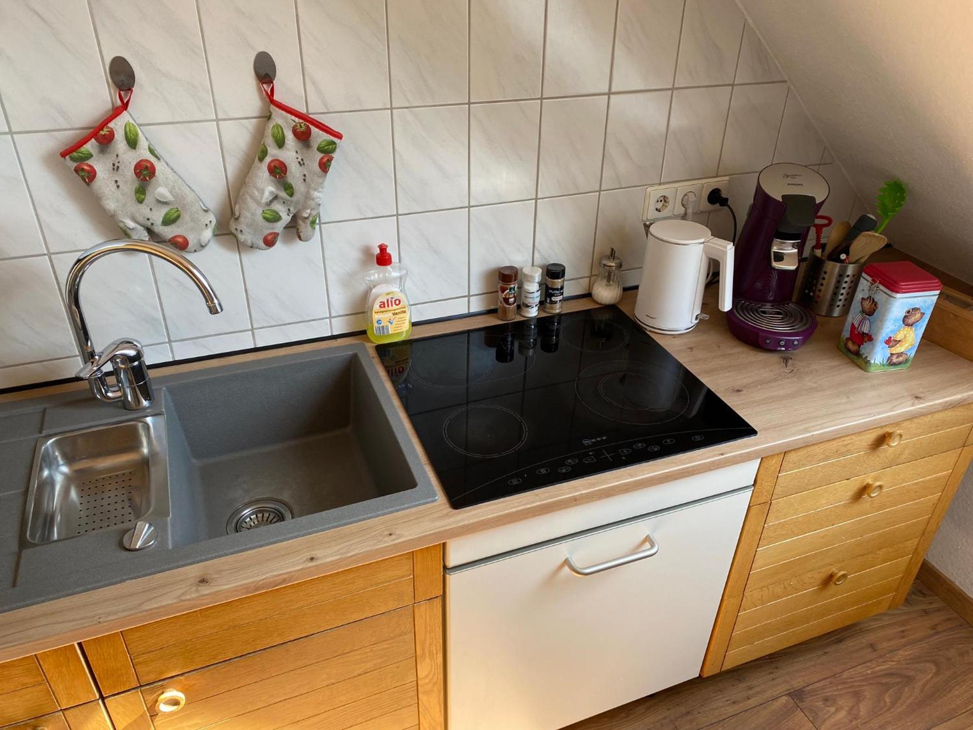 Ruhige Dachgeschosswohnung Seelze Bagian luar foto